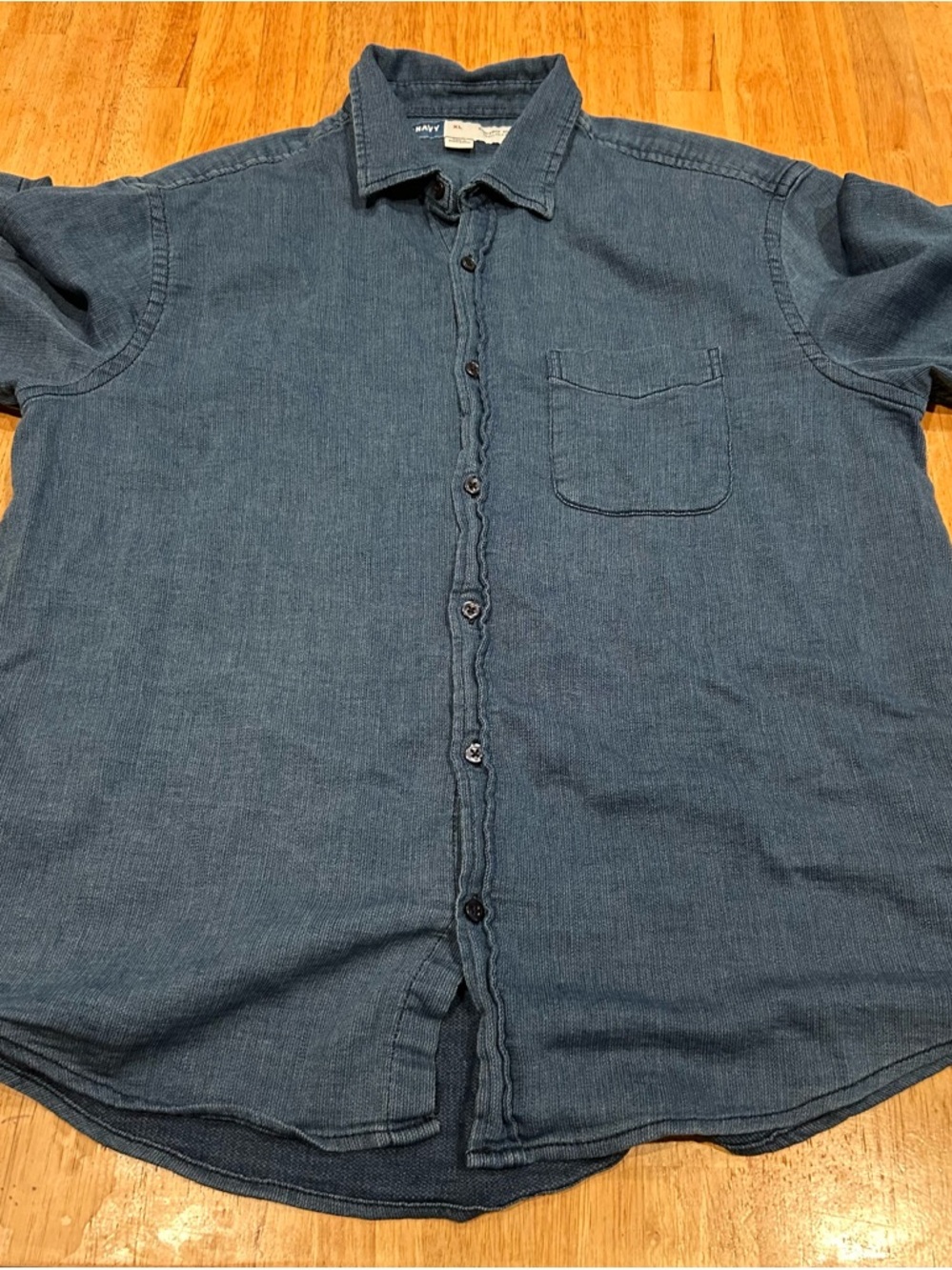 Old Navy Men Button Up Shirt XL Indgo Denim Blue Everyday Shirt Short Sleeve